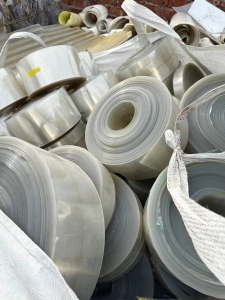 出售PET带胶膜废料