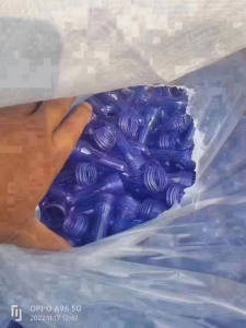 收购瓶胚，透明和蓝色瓶胚