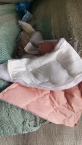 出售绗棉下脚料开花料，现货十几吨