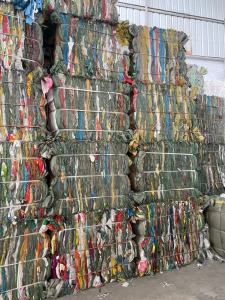 长期出售PP干造编织袋，干造吨包，水洗废旧编织袋，月供300吨 。