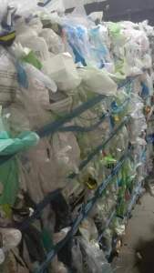 常年出售PE高压服装袋 ，月供几十吨 