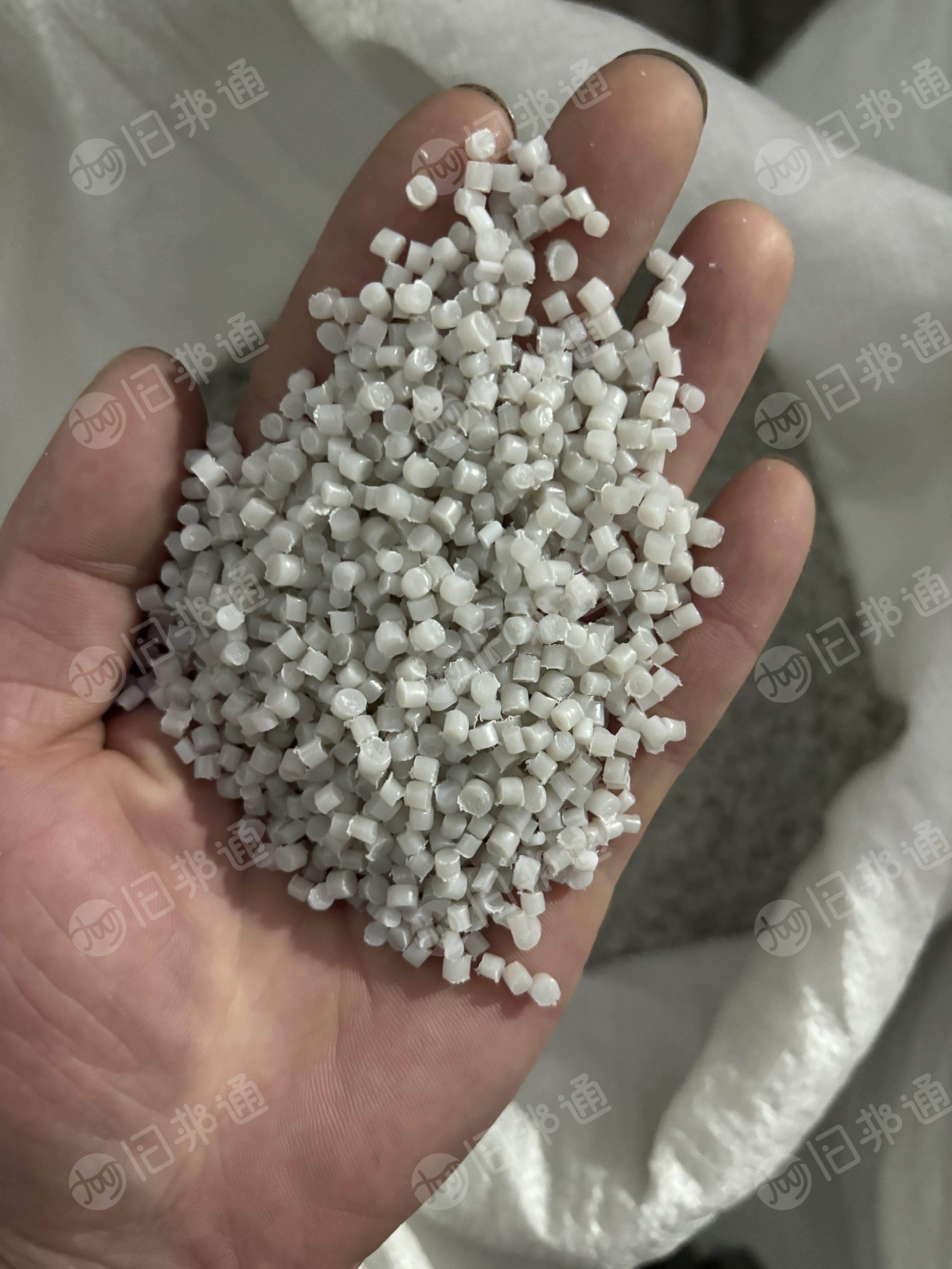 长期出售EPE珍珠棉颗粒,过两层80目
