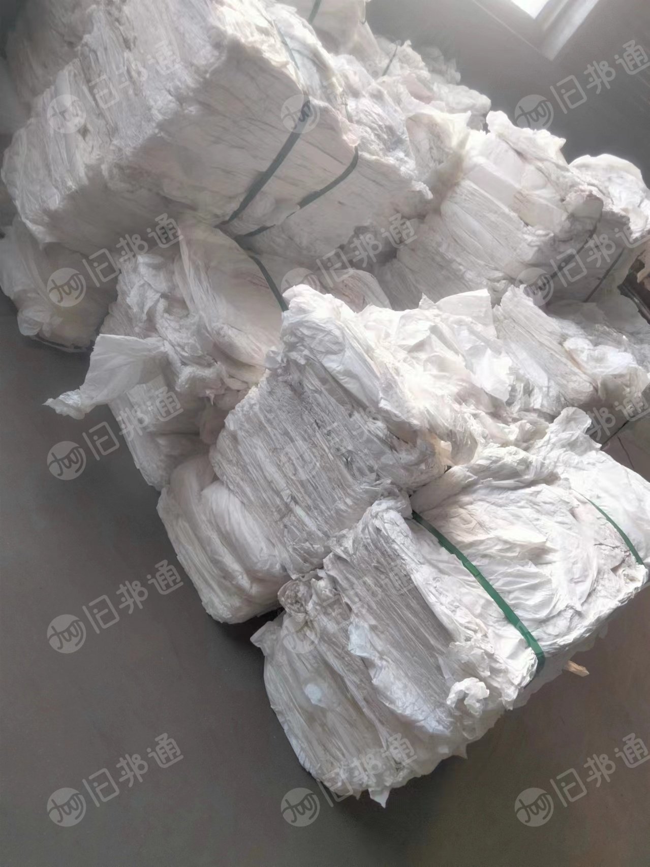 长期出售废不锈钢衬纸,卷筒和压包料都有