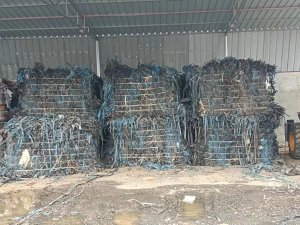 出售塑料布，滴灌带，年供2000吨