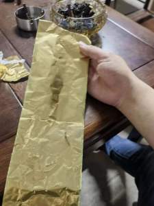 铝箔复合纸，三寸纸管，宽度10厘米，香槟金高温色，箱装，现货八吨多，出售