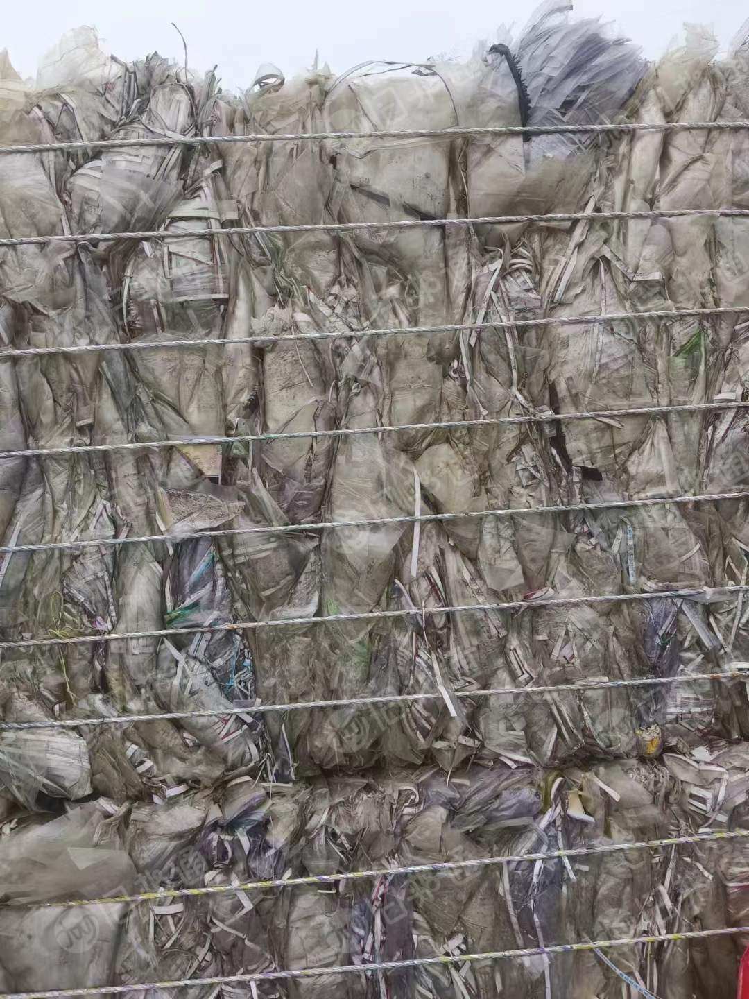 pet不带胶边上有纸,现货10吨,出售