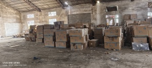 出售卫浴柜带镜子，低价处理