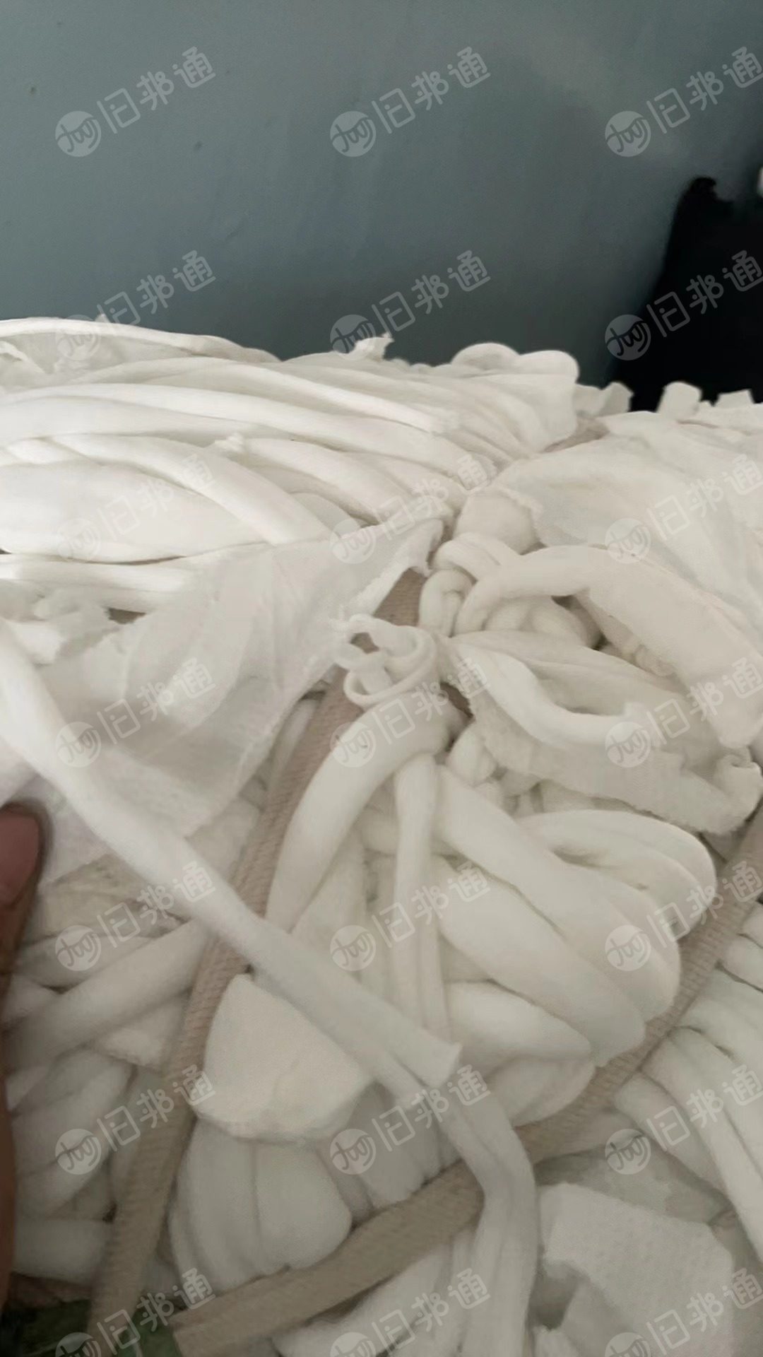 出售白色氨纶废布条20吨，干净无杂