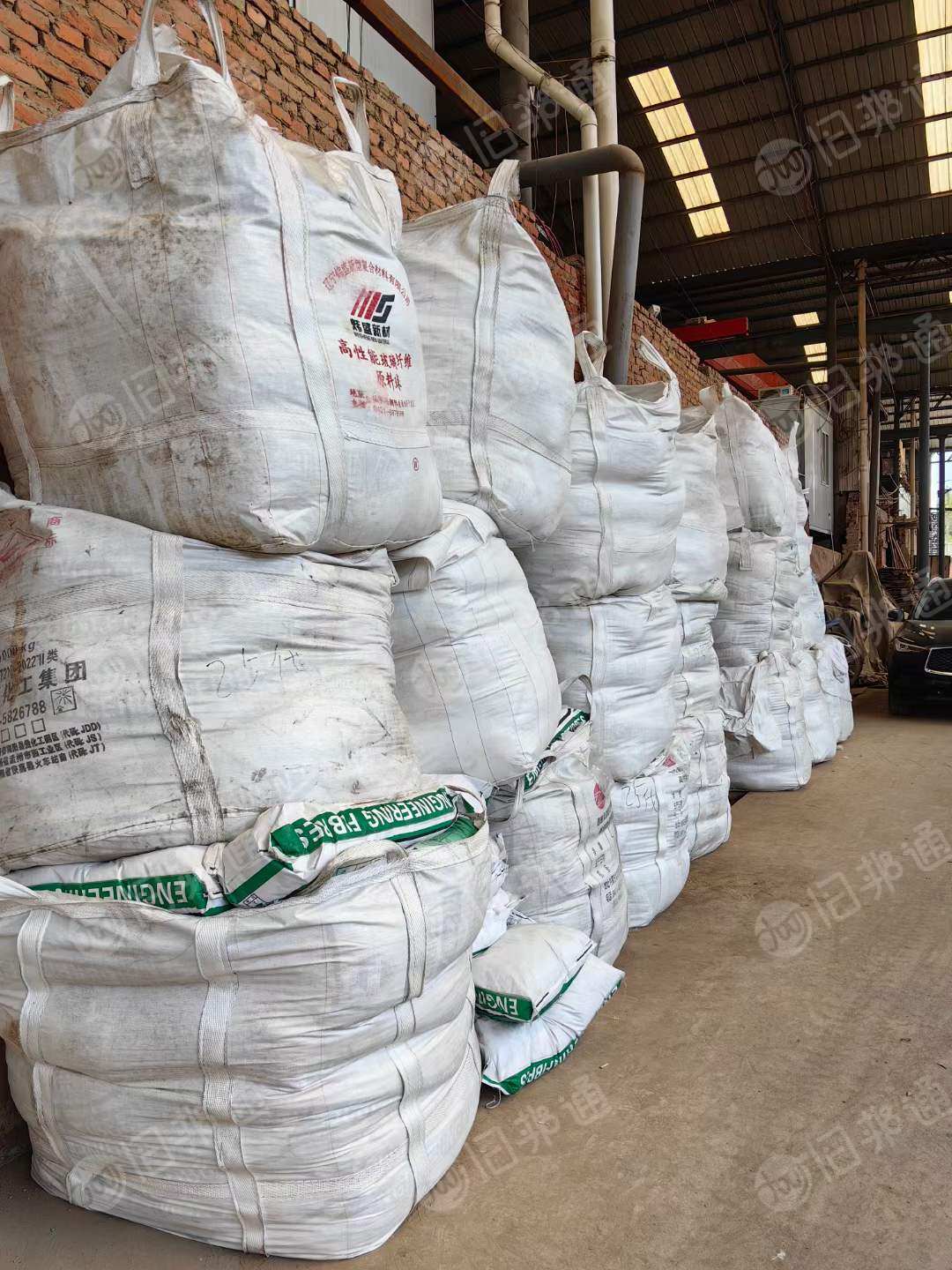 出售工程纤维(单强丝)300吨,包包超罐装