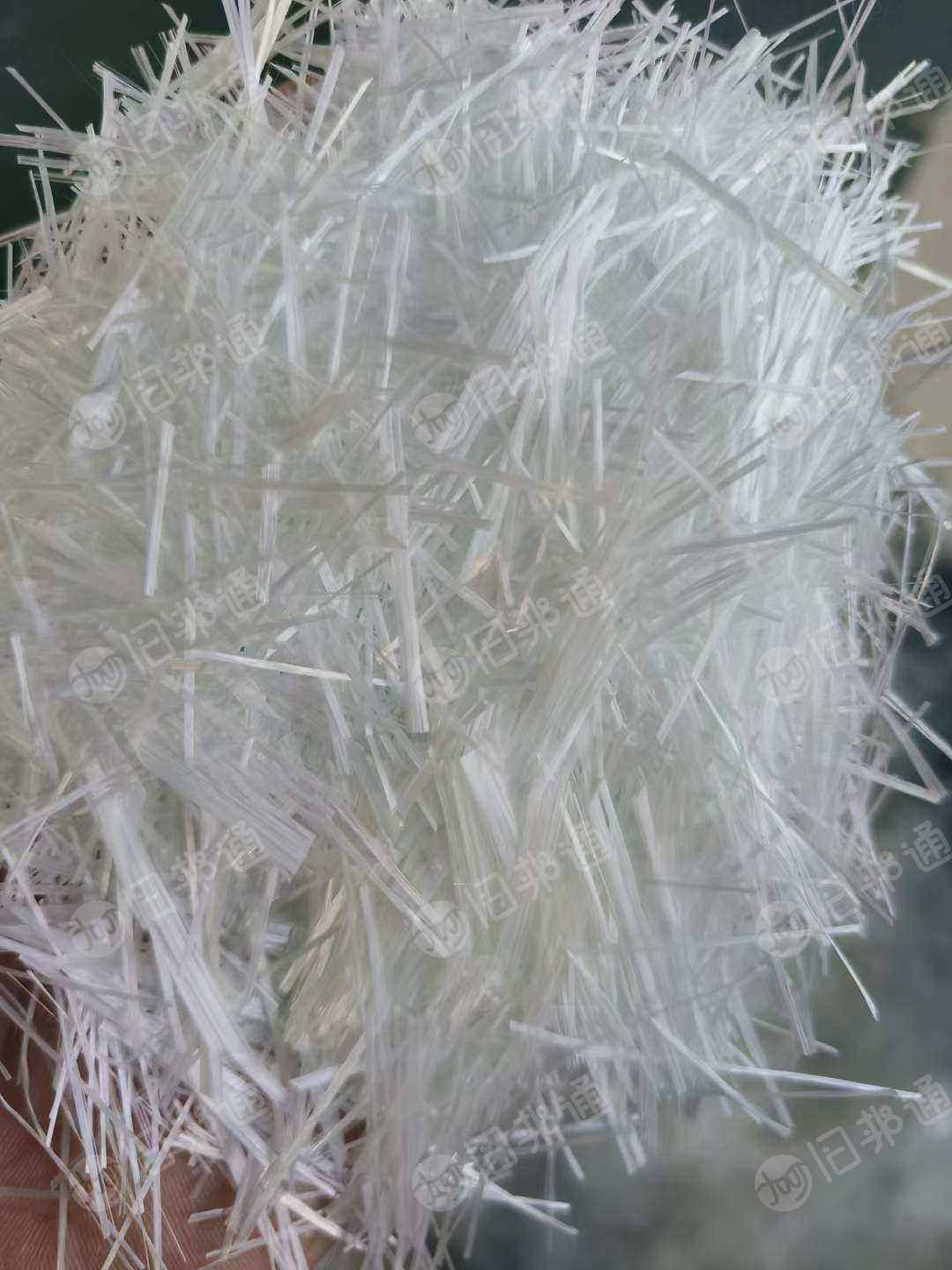 出售工程纤维(单强丝)300吨,包包超罐装