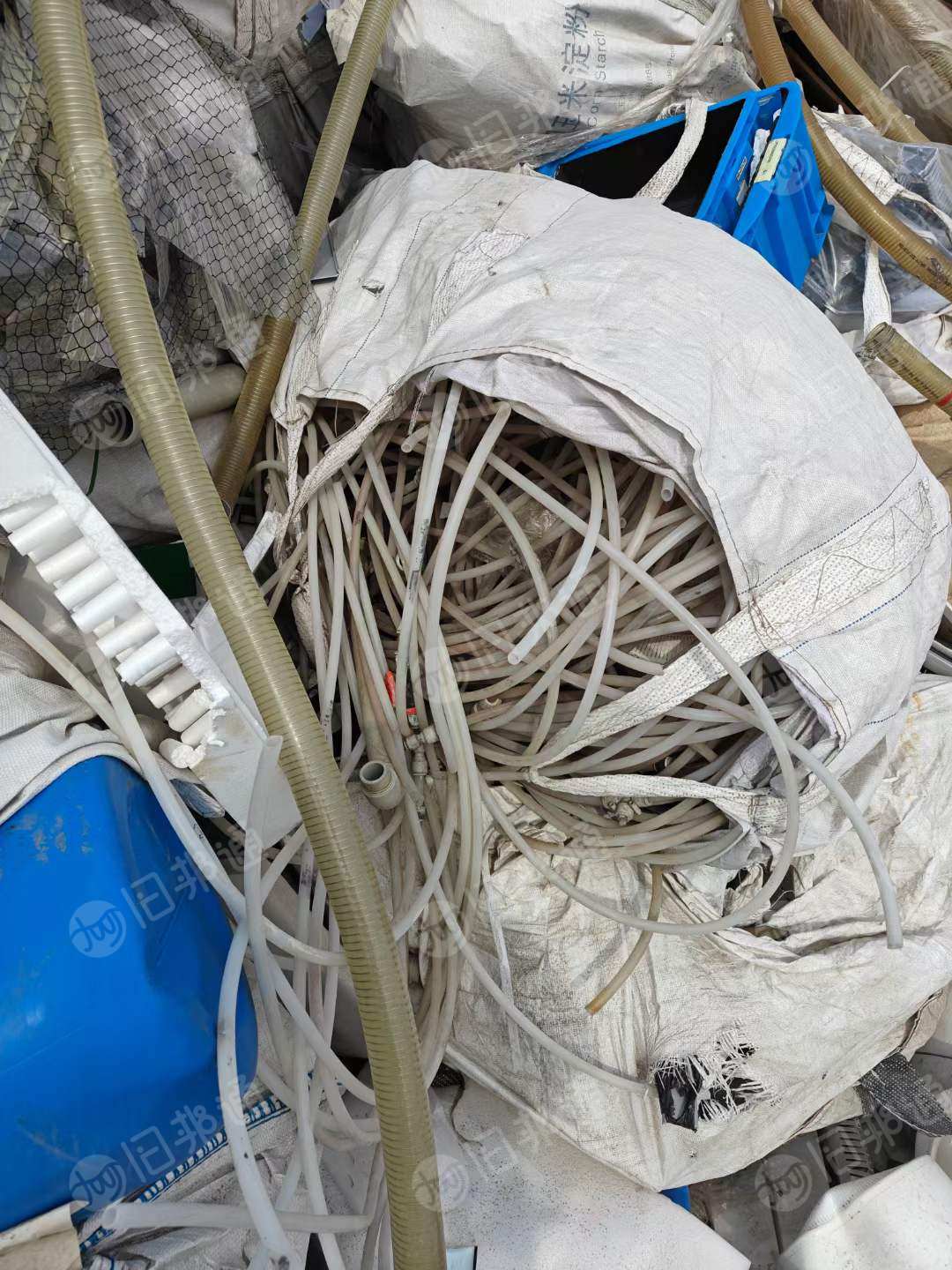 杂塑料废料,现货13米一车,出售