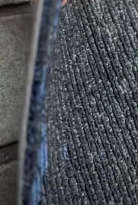 长期出售PVC地毯边料，每月200吨左右