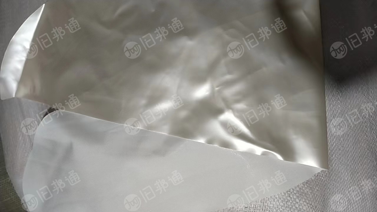 服装下脚料,涤纶废布,带一层胶,出售