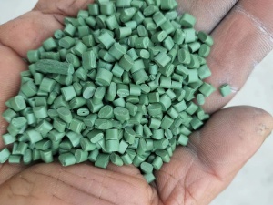 出售绿色PS再生颗粒，韧性好