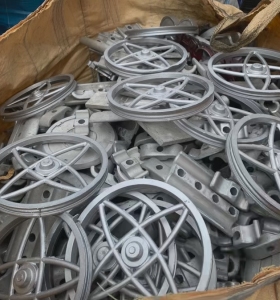 出售干净生铝加新件生铝