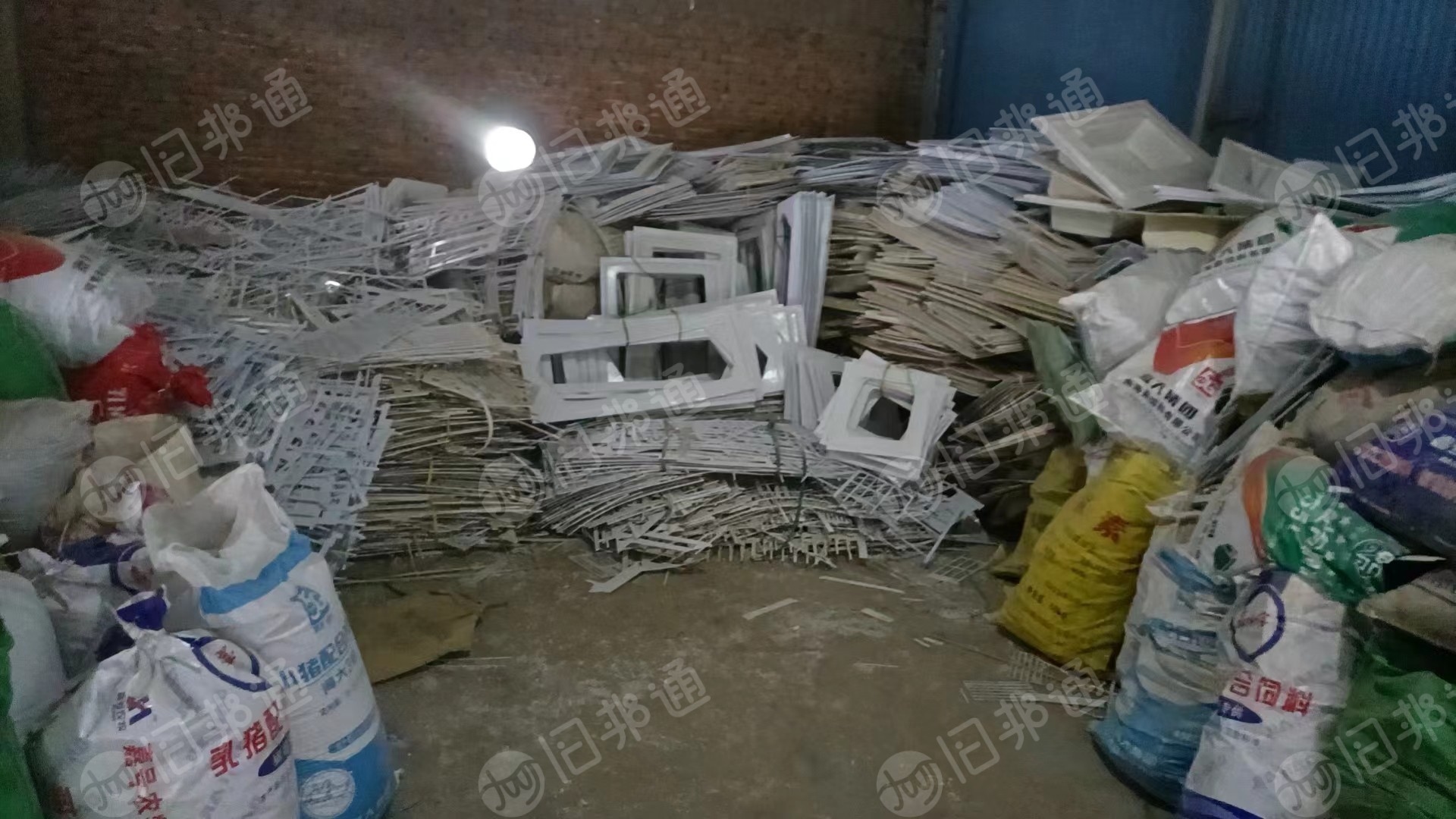 机壳厂家长期出售ABS边角料,现货10几吨。