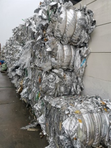 长期出售PET镀铝膜废料，水洗用