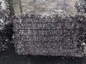 长期出售铝塑膜，电池内衬清洗过的，铝含量19左右