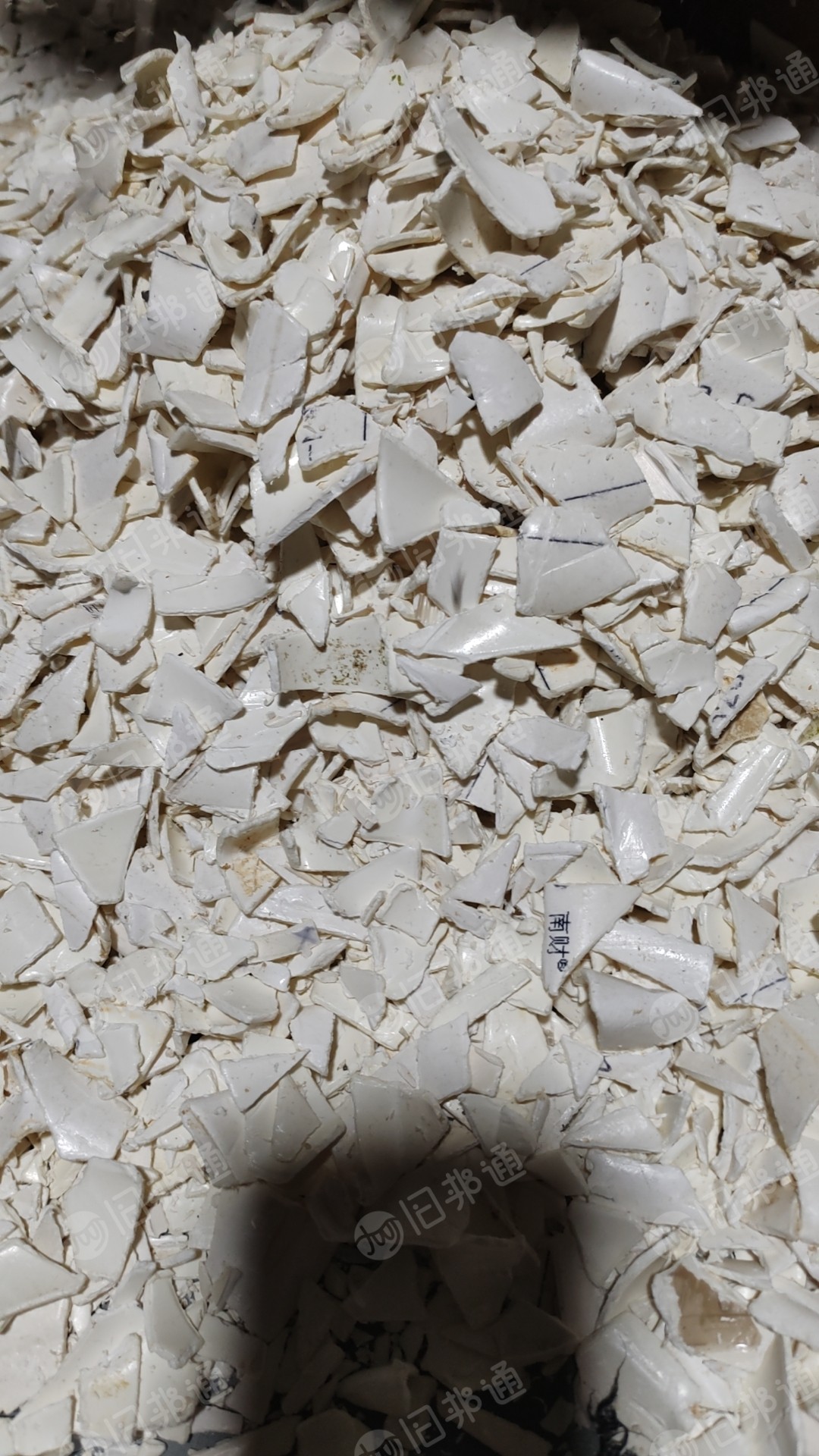 只回收PVC小管料,月用量1000吨