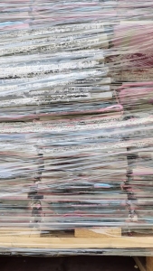 大量出售abs光伏板毛料，月供量大