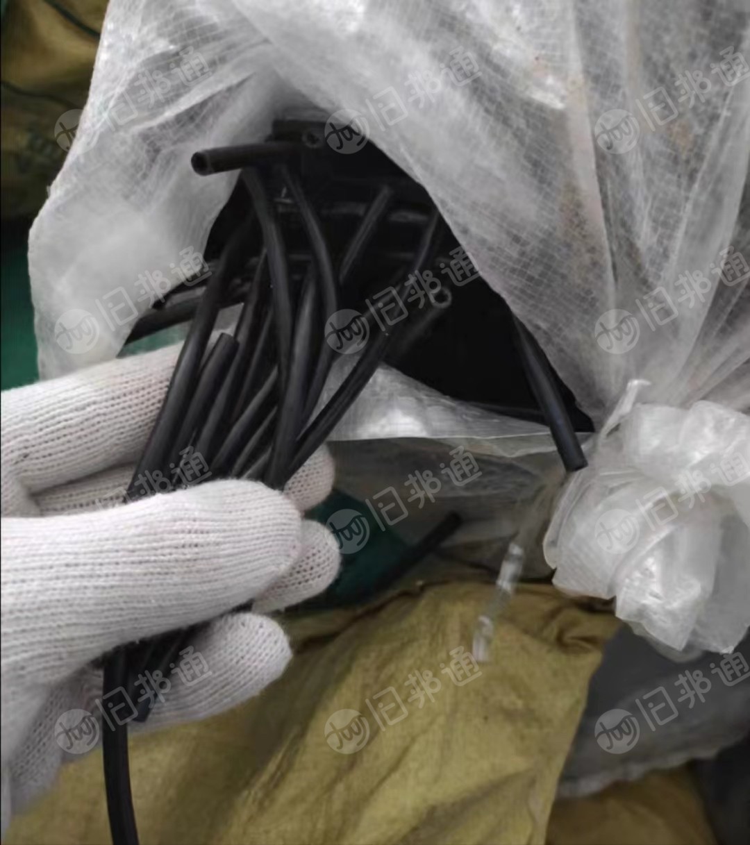 pvc软质水口料,线皮等废料,月供两车,长期出售