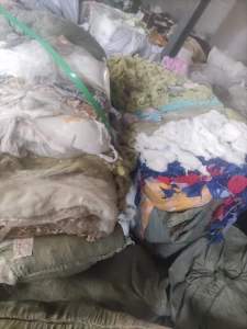 长期供应化纤废布杂色料毛毛料