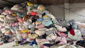 长期大量收购服装厂垃圾料，黑料