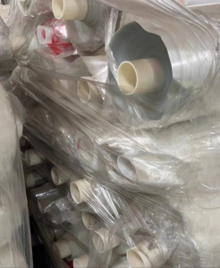 日东厂下来的pet滑膜，9.9新，做苹果手机屏幕的，现货4百吨，可看货