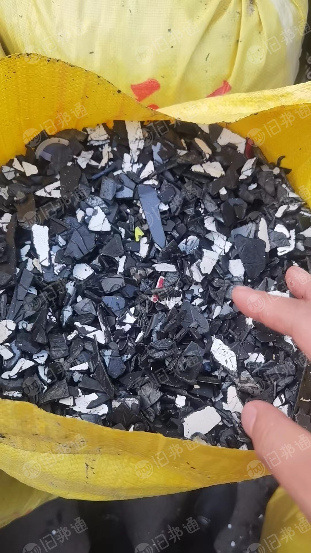 出售机油壶破碎料,月供70-100吨