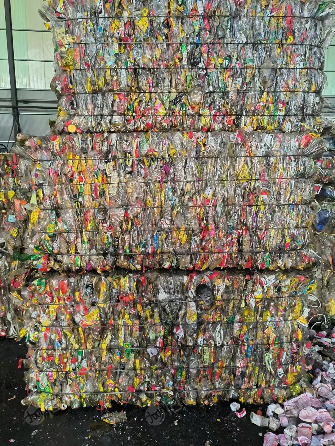 大量收购三色瓶砖,油壶砖,瓷白砖,杂色砖