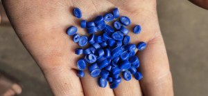 出售蓝桶颗粒（溶脂0.3-0.7都有），花乙颗粒，过120目