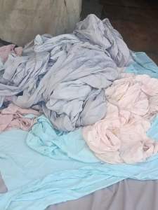 做家纺下来的涤棉布头几吨低价出售