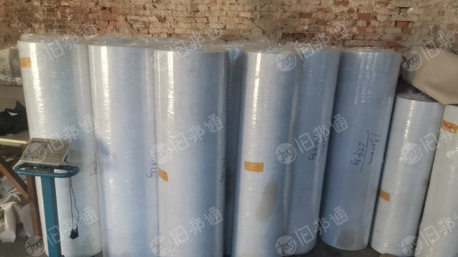 库存无纺布,卷筒无纺布,1.1米 到1.5米,每个月都有,长期出售