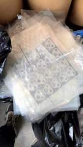 出售PET膜，烫画片，电子厂下来的