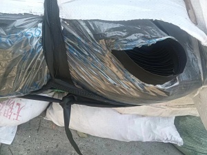 出售库存防水拉链，现货九吨多