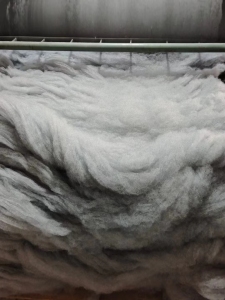 纯绒回丝开松料，羊绒回丝开花棉，出售