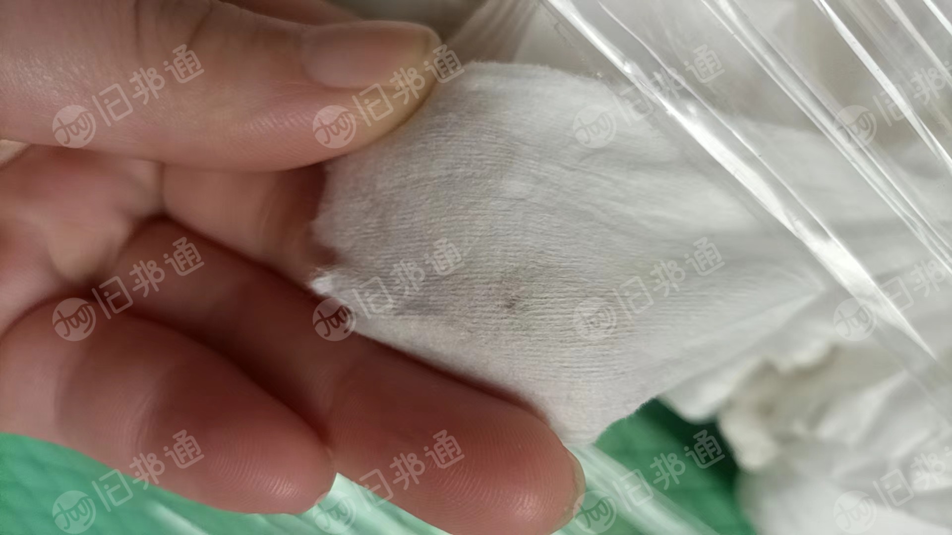 出售可冲散的木浆无纺布,适合打纸浆
