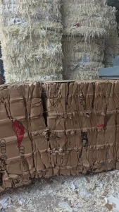 长期出售甲牛纸箱压块