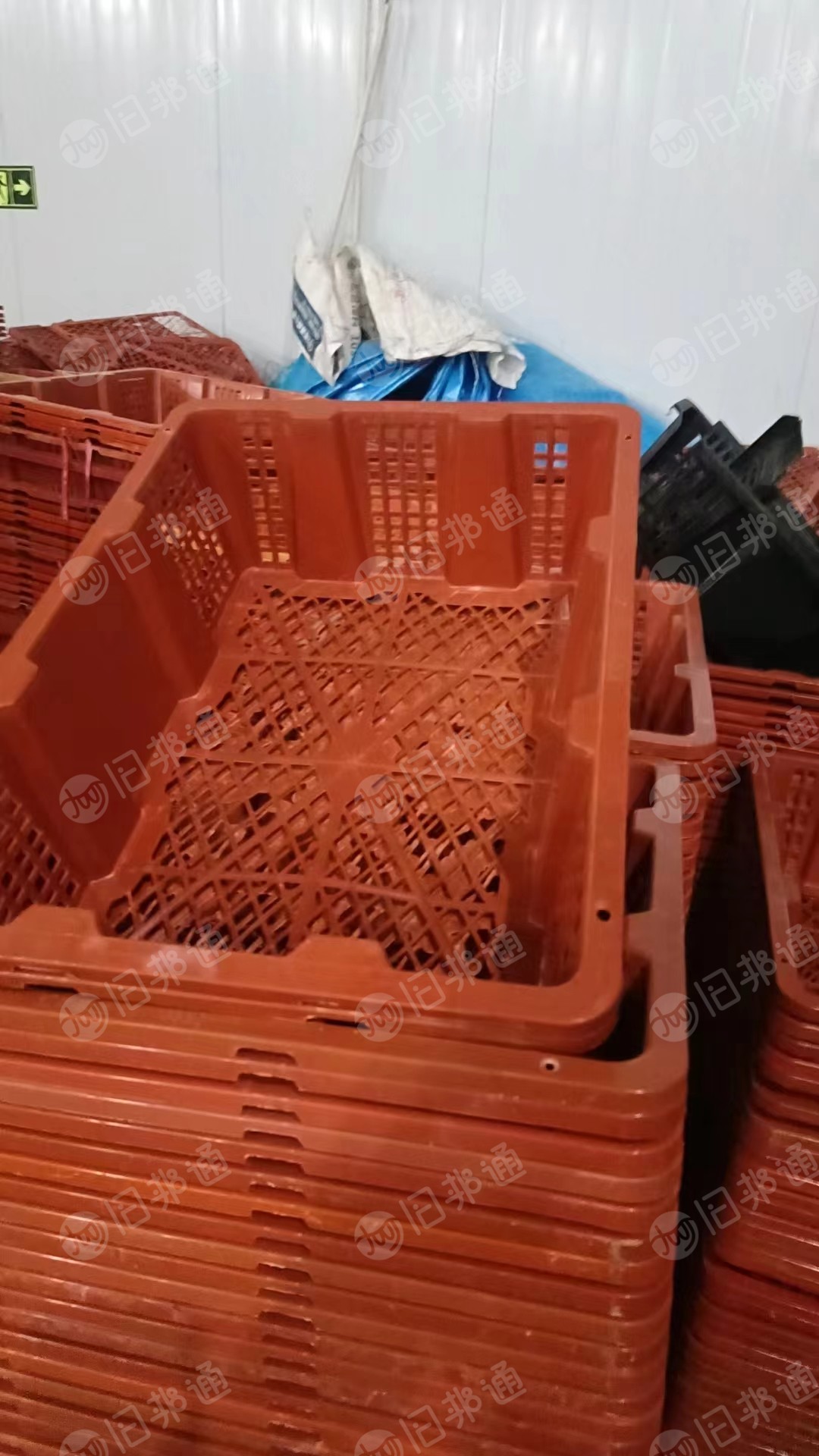 出售水果筐毛料,编织袋毛料,现货近10吨