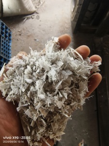 pp打包带破碎料，二白破碎料，漂的，现货20吨出售