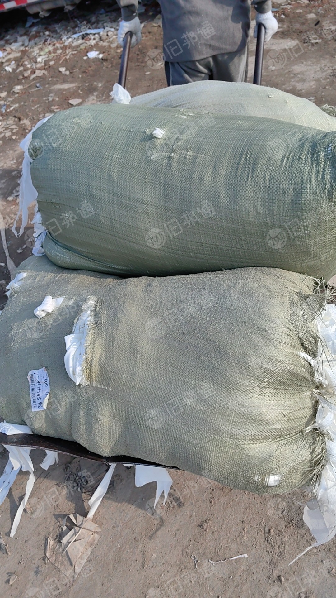 大量收购本白化纤开花料,二白化纤开花料,月需100吨 过磅打款