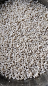 高压EPE珍珠棉颗粒长期出售，过2张网80目，月供几十吨 