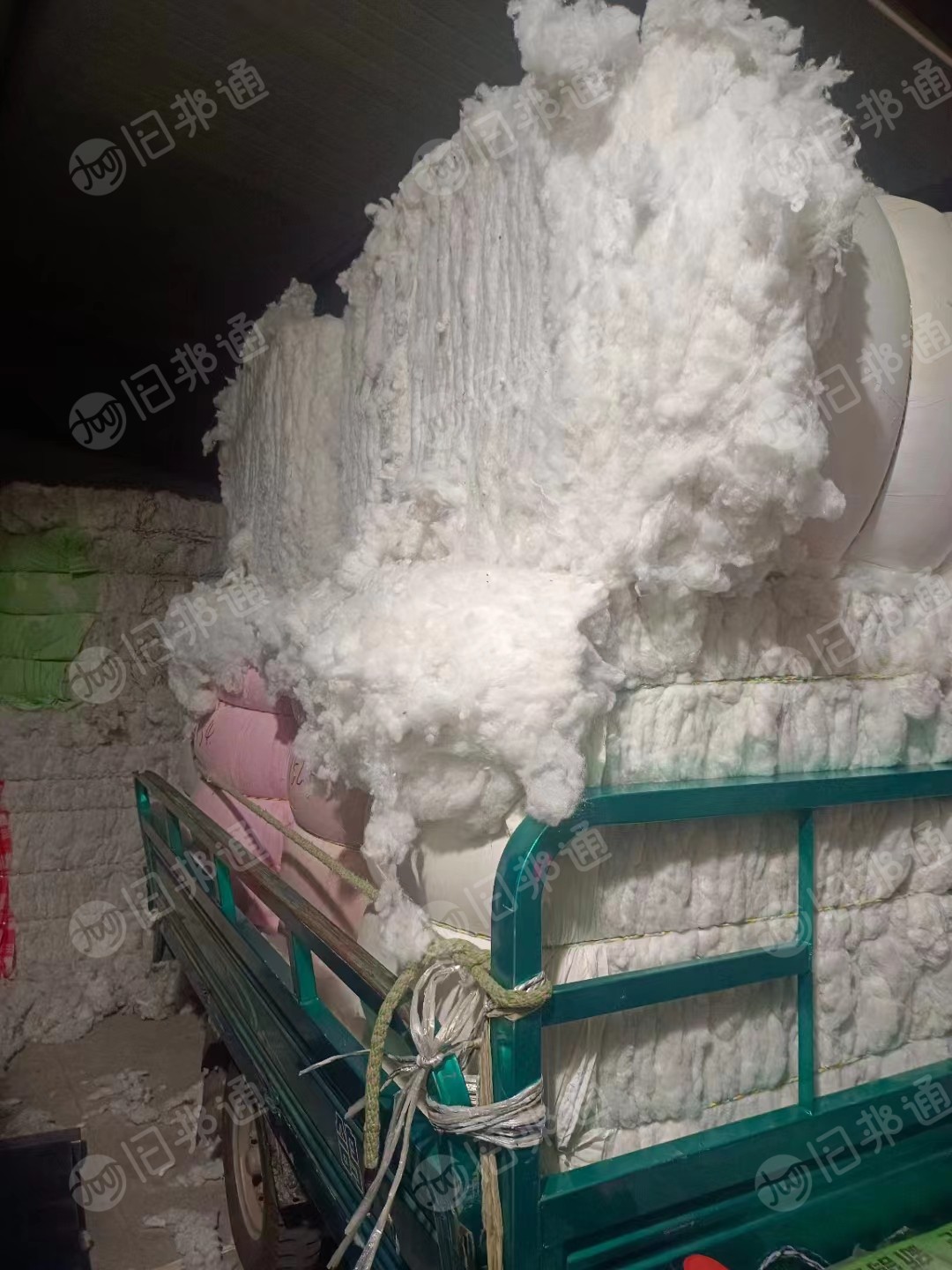长期供应丝绵开松料化纤棉，料白绒长！