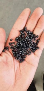 现货出售各价位的黑色pp颗粒