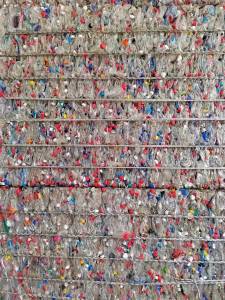 长期出售PET瓶砖，聚酯瓶砖