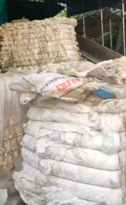 长期出售废旧吨包 ， 现货一车多 