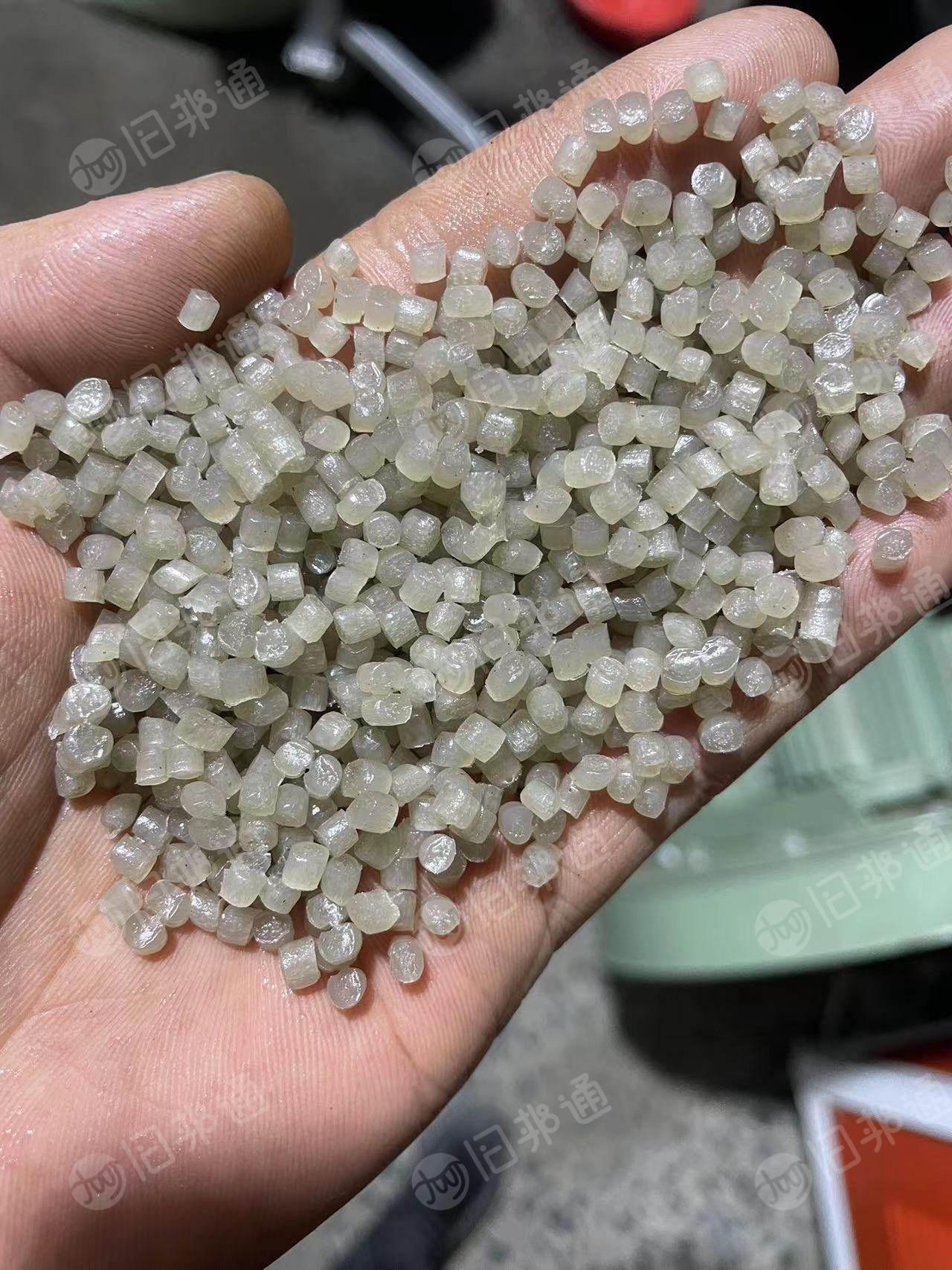 出售纯缠绕膜颗粒,高压颗粒,吹膜级