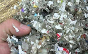 商标纸破碎料，现货6米8一车，出售