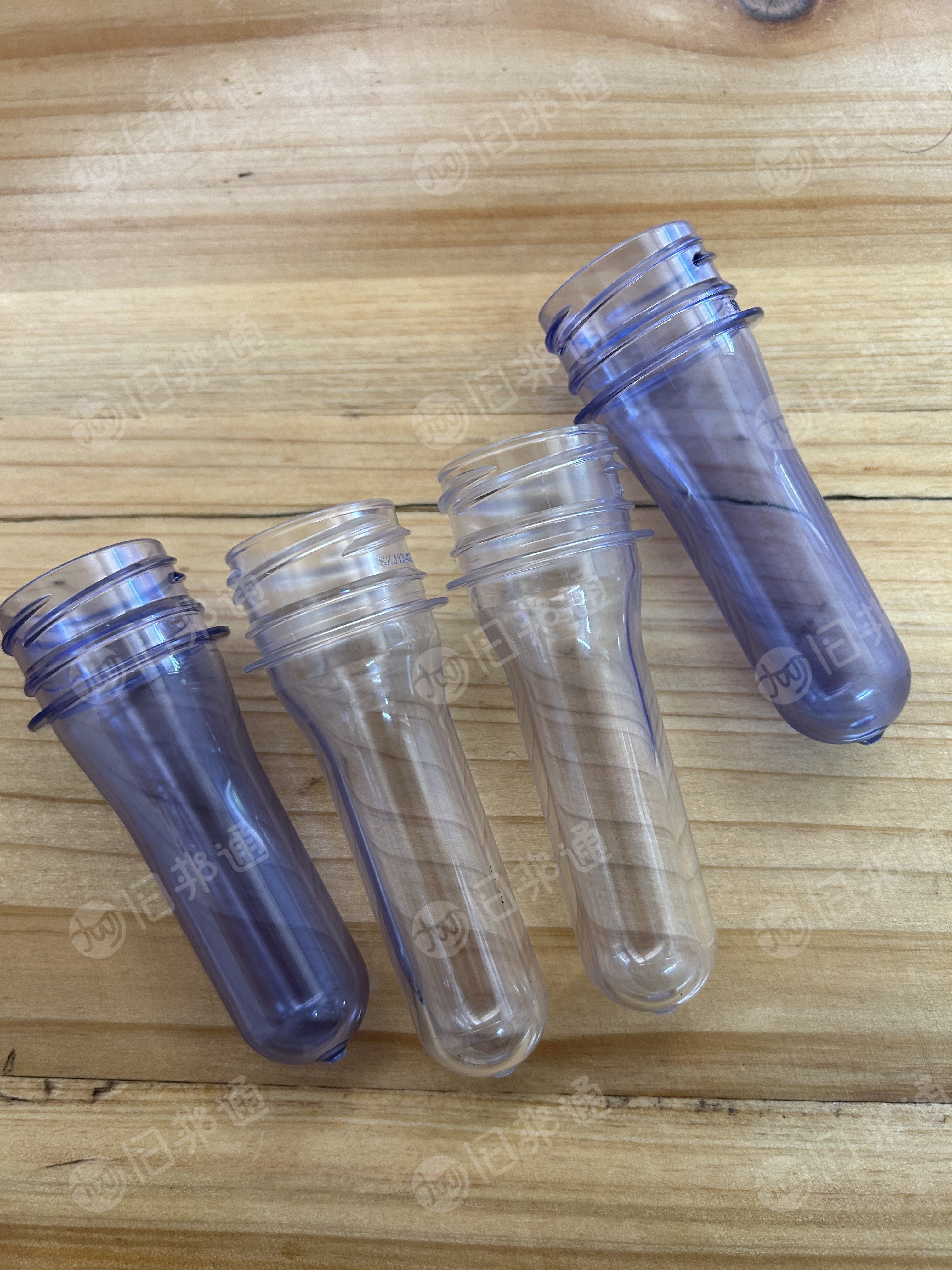 出售PET瓶胚,颜色分好的,现货9吨左右