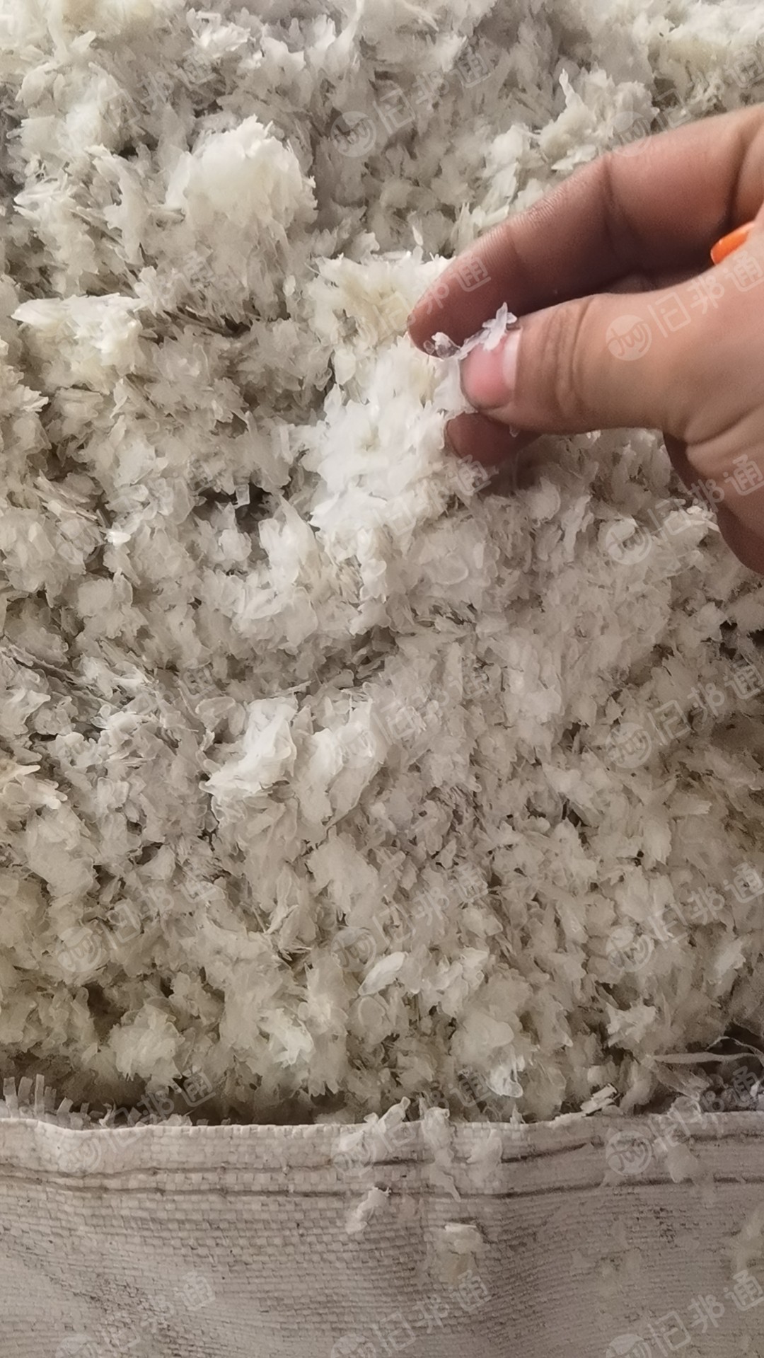 长期出售清洗亚克力下来的PET破碎料,每月十多吨